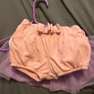 3 shorts and 1 skirt size 3-6 months